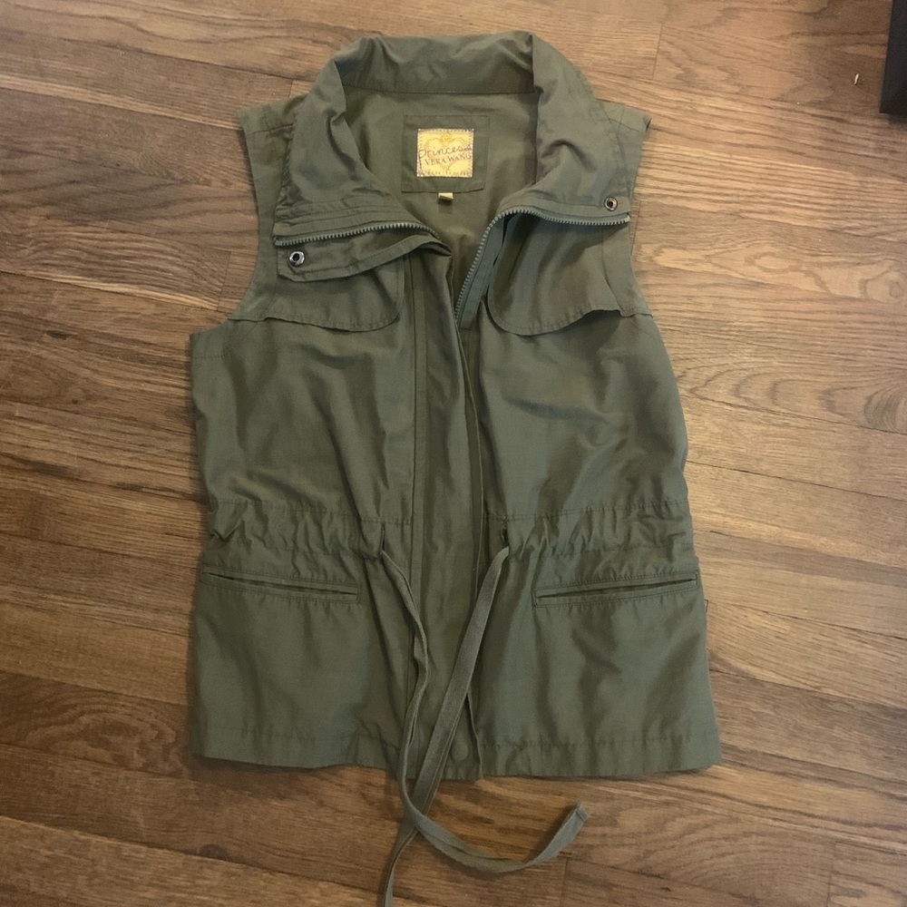 Green vest jr. Large